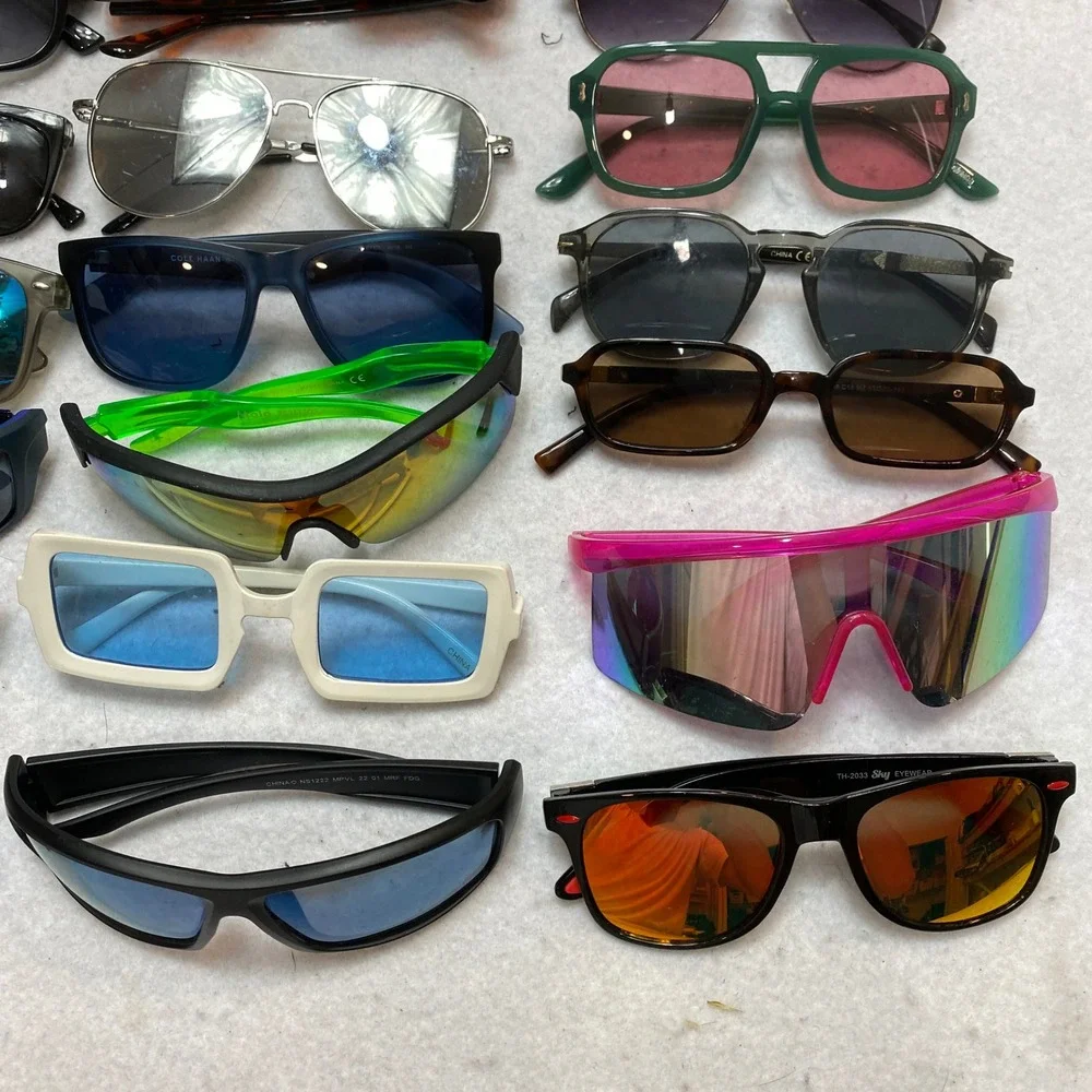 Lot Of 20 Mixed Sunglasses Unisex OS Multi Aviator Sport Shield Bundle